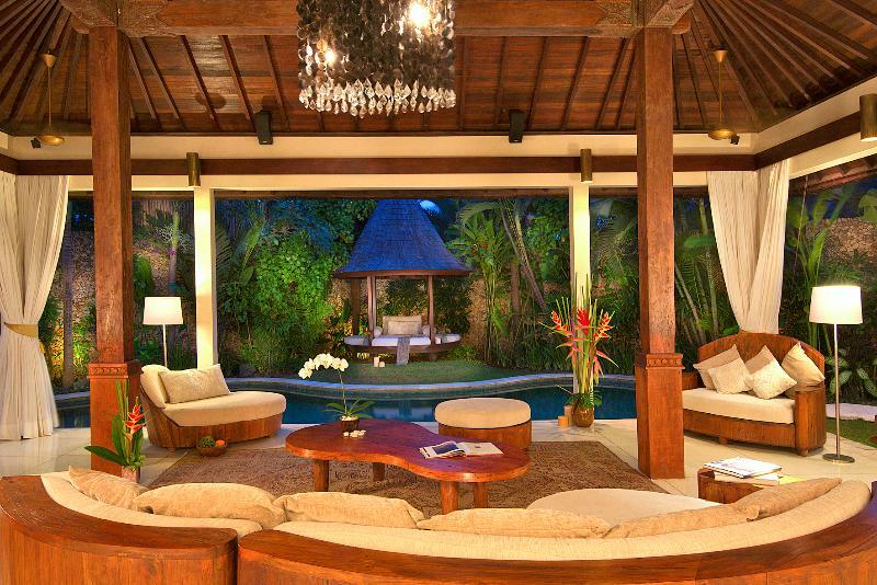 Villa Kubu Seminyak Buitenkant foto